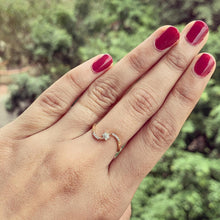 Load image into Gallery viewer, 18Kt Gold Natural Diamond Ring