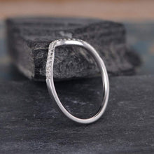 Load image into Gallery viewer, 14Kt White Gold Designer Diamond Ring by Diamtrendz