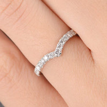 Load image into Gallery viewer, 14Kt White Gold Designer Diamond Ring by Diamtrendz