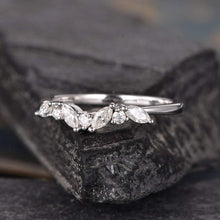 Load image into Gallery viewer, 14Kt White Gold Designer Diamond Ring by Diamtrendz