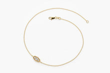 Load image into Gallery viewer, 14Kt Yellow Gold Chain 3 Stone Natural Diamond Charm Bracelet