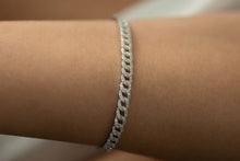 Load image into Gallery viewer, 14Kt White Gold 4.8mm Curb Natural Diamond Link Bracelet