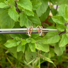 Load image into Gallery viewer, 18Kt rose gold  diamond earring real pic

