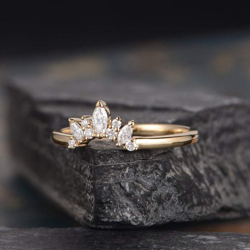 Chevron hot sale diamond band