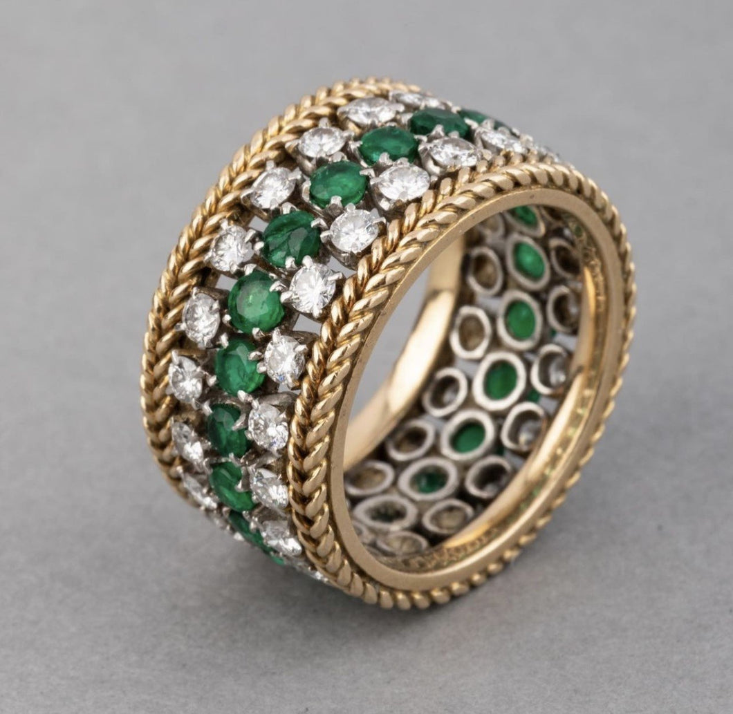14Kt Yellow Gold Designer Emerald Gemstone Diamond Ring by Diamtrendz
